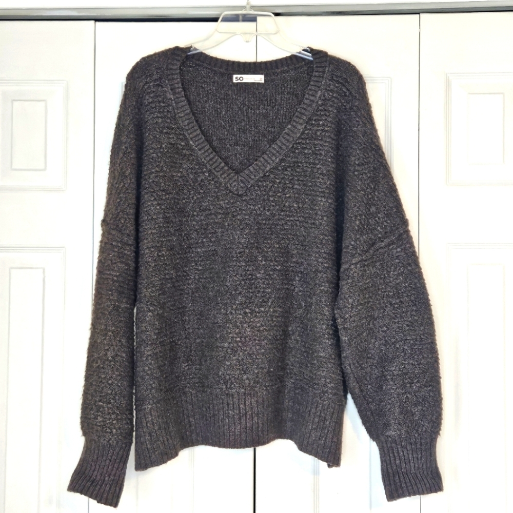 Cozy V-Neck Gray Sweater